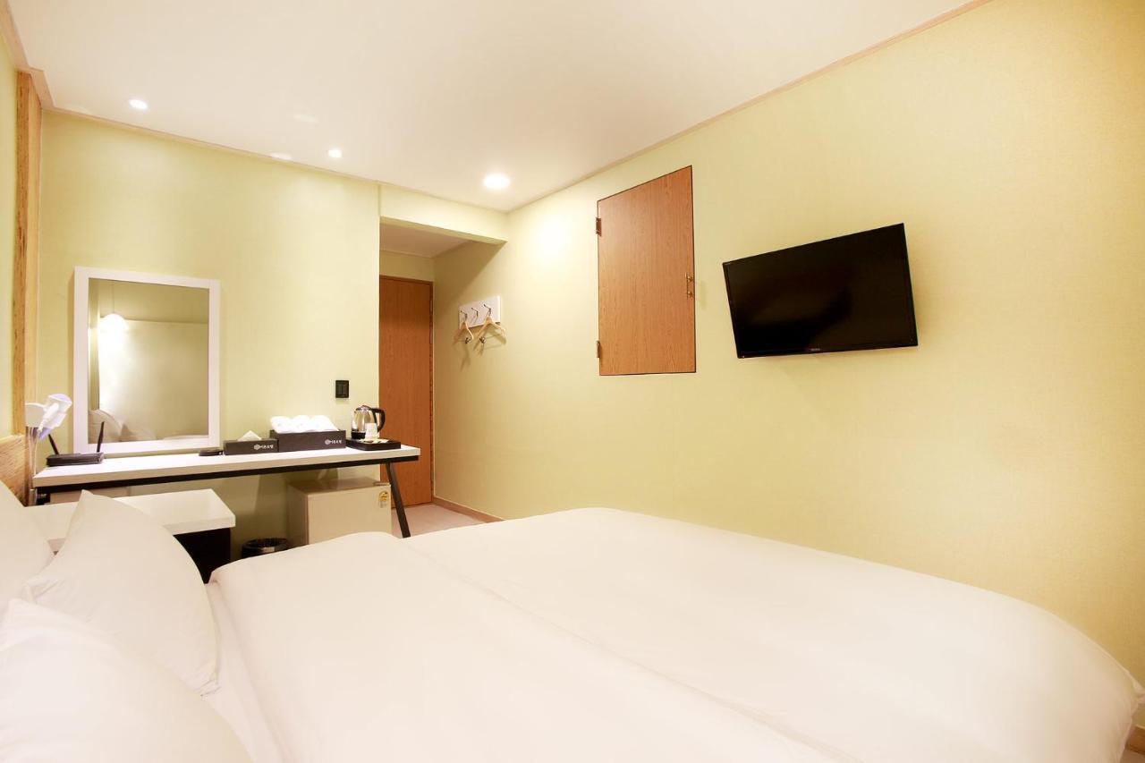 Eton Hotel ชุนชอน ภายนอก รูปภาพ