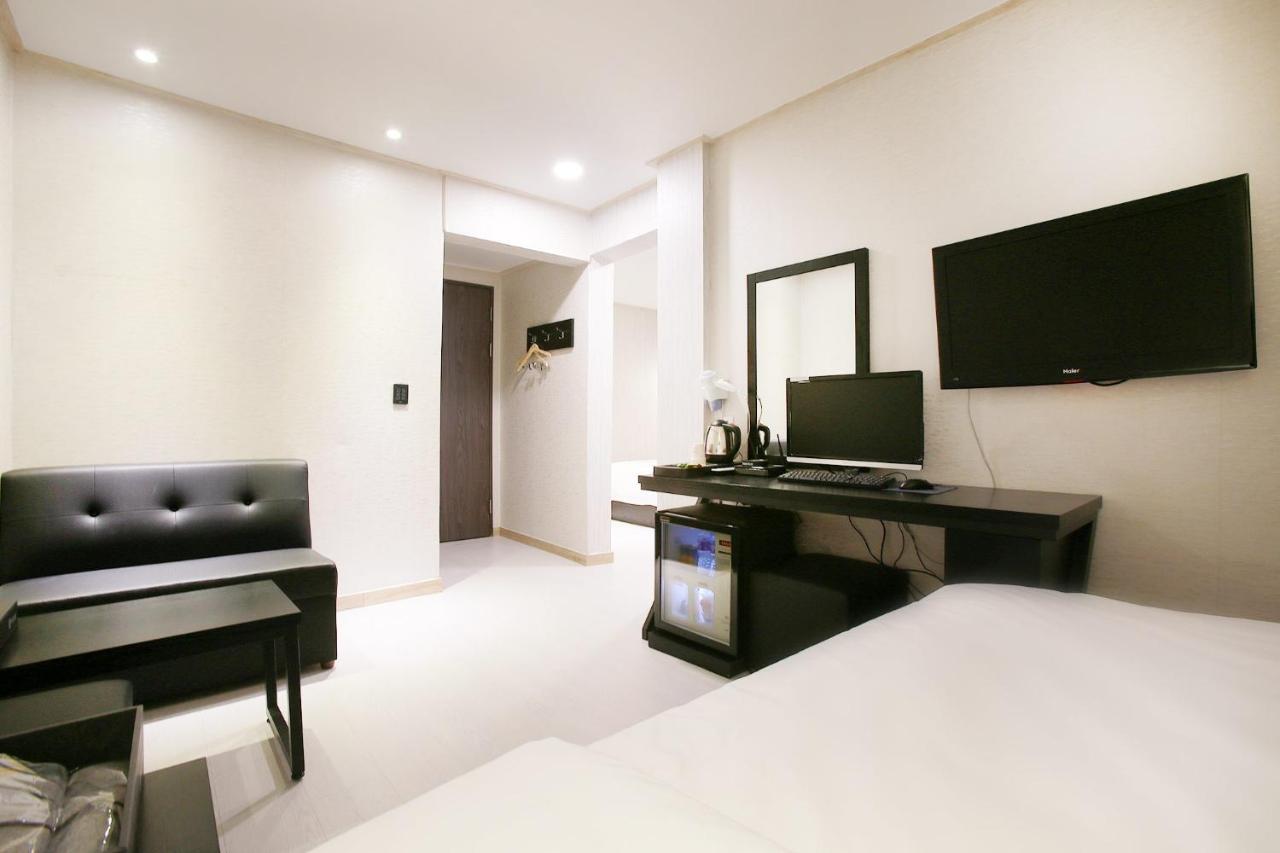 Eton Hotel ชุนชอน ภายนอก รูปภาพ