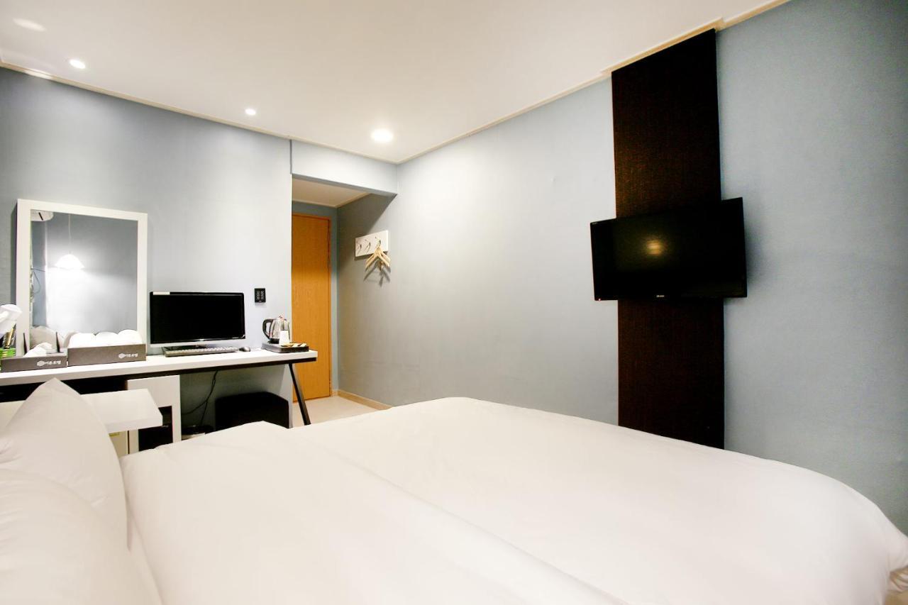Eton Hotel ชุนชอน ภายนอก รูปภาพ